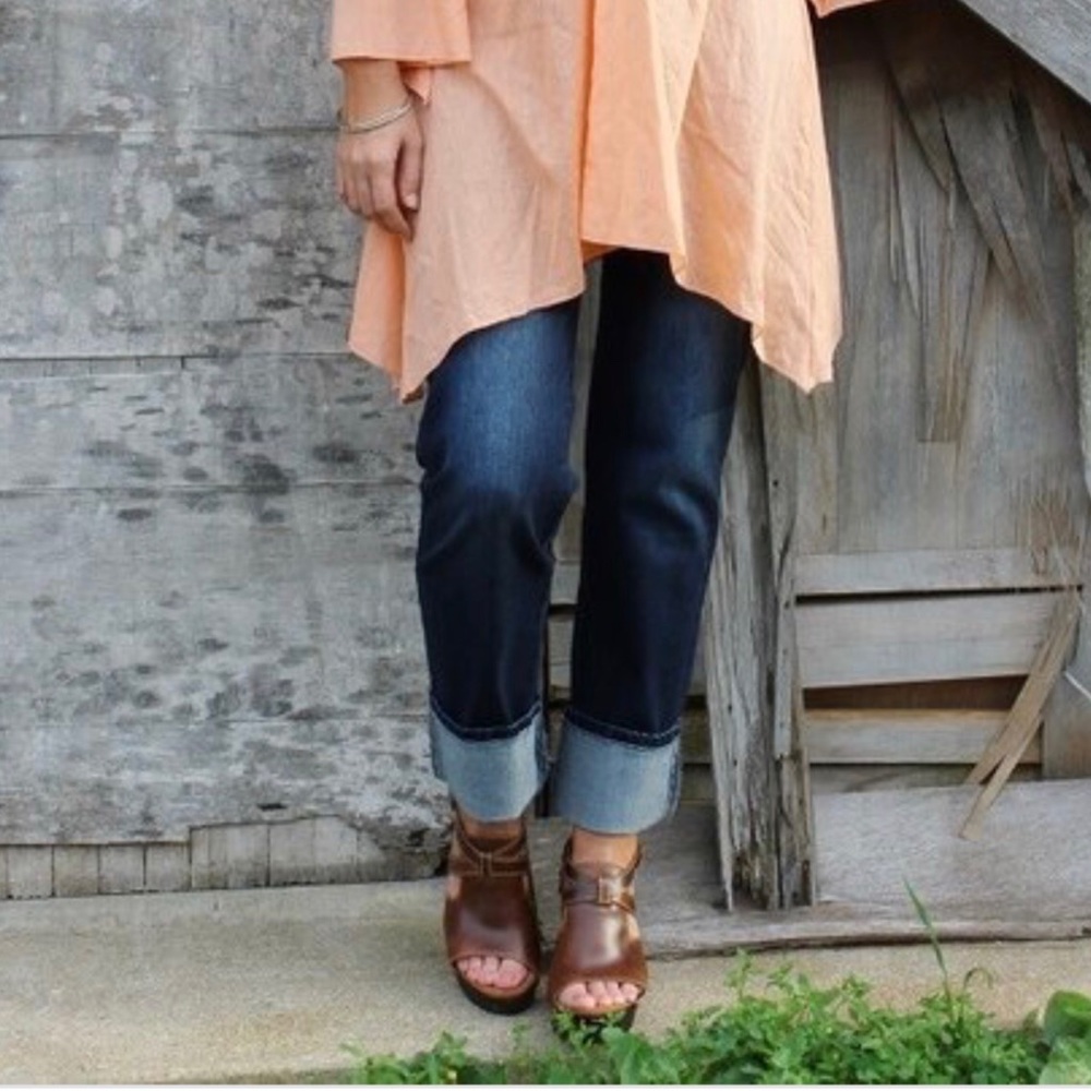 Plus size boyfriend style jeans.